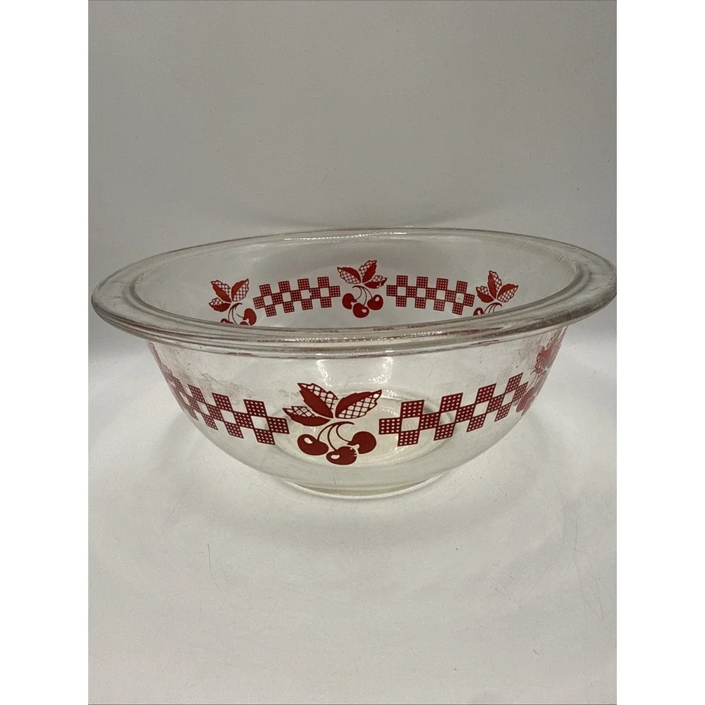 Pyrex red checkered